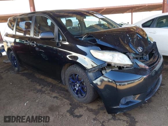 ✅ 2015 Toyota Sienna L • VIN: 5TDZK3DC6FS566662 • Lot: 43230834. Listed on IAAI with 215,151 mi. Free auction sales archive from the USA and detailed vehicle history report at DreamBid. Image 1.