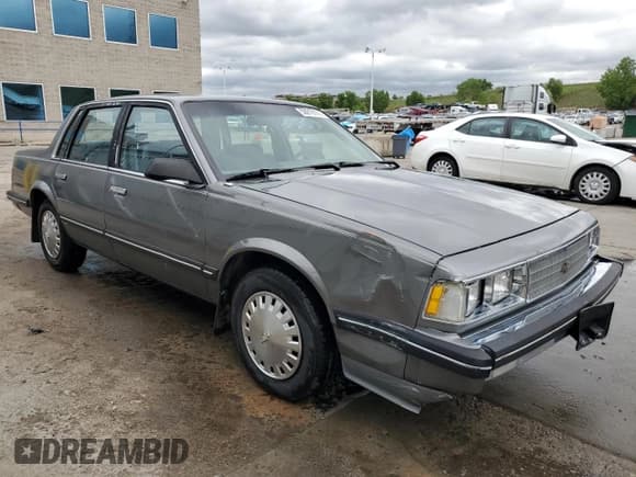 ✅ 1986 Chevrolet Celebrity • VIN: 1G1AW19R2G6204132 • Лот: 58819705. Опубликован ранее на Copart с пробегом 63 184 миль. Бесплатный доступ к архиву аукционных продаж из США и подробный отчёт об истории автомобиля на DreamBid. Изображение 4.