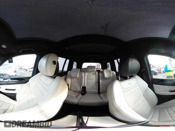 ✅ 2017 Mercedes-Benz GLS 63 AMG • VIN: 4JGDF7FE2HA755731 • Lot: 42008956. Wystawiony na IAAI z przebiegiem 103 872 mil. Bezpłatny archiwum sprzedaży aukcyjnych z USA i szczegółowy raport historii pojazdu na DreamBid. Zdjęcie 19.