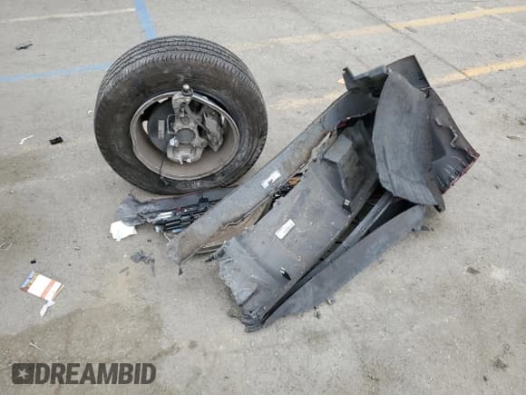 ✅ 2017 Chevrolet Colorado 2WD LT • VIN: 1GCGSCEN6H1328365 • Лот: 72418114. Опубликован ранее на Copart с пробегом 80 899 миль. Бесплатный доступ к архиву аукционных продаж из США и подробный отчёт об истории автомобиля на DreamBid. Изображение 14.