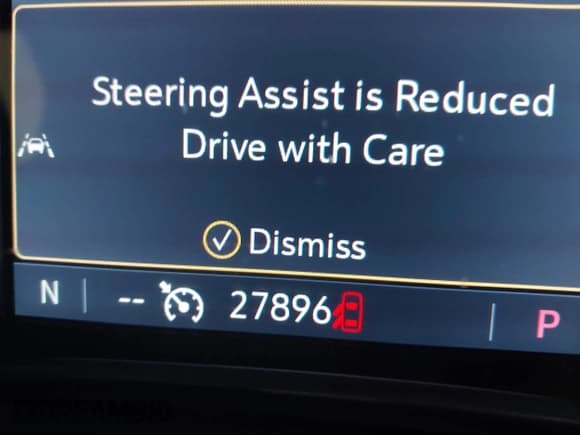 ✅ 2022 Chevrolet Traverse LT • VIN: 1GNEVHKW3NJ124361 • Lot: 41033053. Wystawiony na IAAI z przebiegiem 27 869 mil. Bezpłatny archiwum sprzedaży aukcyjnych z USA i szczegółowy raport historii pojazdu na DreamBid. Zdjęcie 15.