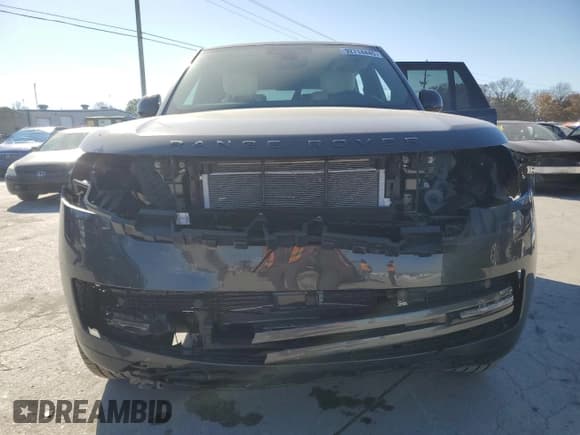 ✅ 2025 Land Rover Range Rover • VIN: SALK19F43SA266428 • Lot: 92714445. Listed on Copart with 7,710 mi. Free auction sales archive from the USA and detailed vehicle history report at DreamBid. Image 5.