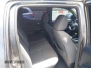 ✅ 2019 Toyota Tacoma SR • VIN: 3TMCZ5AN6KM259778 • Lot: 42162376. Wystawiony na IAAI z przebiegiem 108 688 mil. Bezpłatny archiwum sprzedaży aukcyjnych z USA i szczegółowy raport historii pojazdu na DreamBid. Zdjęcie 8.