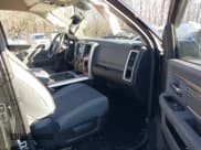 ✅ 2016 Ram 2500 SLT • VIN: 3C6UR5DJ4GG244805 • Lot: 43813913. Wystawiony na IAAI z przebiegiem 45 201 mil. Bezpłatny archiwum sprzedaży aukcyjnych z USA i szczegółowy raport historii pojazdu na DreamBid. Zdjęcie 5.