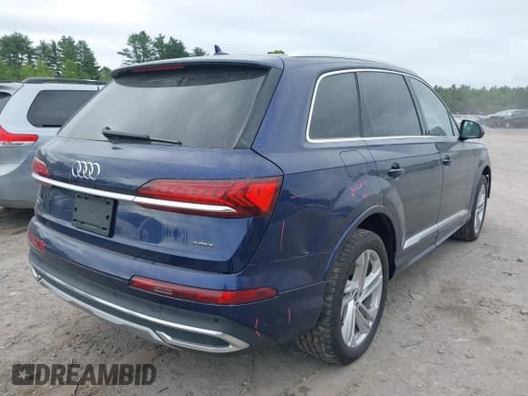 ✅ 2021 Audi Q7 Premium Plus • VIN: WA1LXAF75MD017825 • Lot: 42343727. Listed on IAAI with 102,126 mi. Free auction sales archive from the USA and detailed vehicle history report at DreamBid. Image 4.