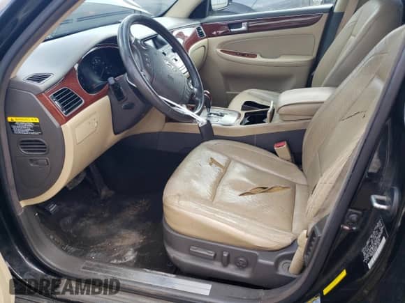 2012 Hyundai Genesis 3.8L z VIN KMHGC4DD0CU170099, wystawiony jako Copart lot #67594234 z przebiegiem 191 437 mil mil oraz Szkoda całkowita • Salvage title. Historia ofert i sprzedaży dostępna na DreamBid. Obrazek 7.