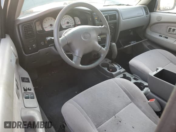 ✅ 2001 Toyota Tacoma PreRunner • VIN: 5TESN92N31Z720627 • Lot: 84182865. Wystawiony na Copart z przebiegiem 223 634 mil. Bezpłatny archiwum sprzedaży aukcyjnych z USA i szczegółowy raport historii pojazdu na DreamBid. Zdjęcie 8.