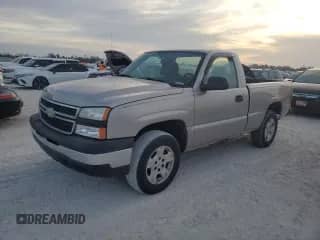 2006 Chevrolet Silverado 1500 Work Truck z VIN 3GCEK14X26G241012, wystawiony jako Copart lot #76803864 z przebiegiem Nie podano mil oraz Szkoda całkowita • Salvage title. Historia ofert i sprzedaży dostępna na DreamBid. Obrazek 1.