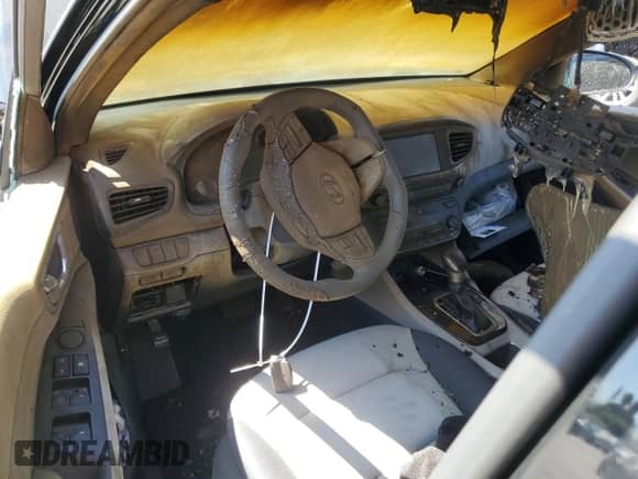 2018 Hyundai Ioniq SEL с VIN KMHC75LCXJU091134, выставлен на аукционе Copart как лот 69488804 с пробегом Не указан миль и Списание • Salvage title. История ставок и продаж доступна на DreamBid. Изображение 8.