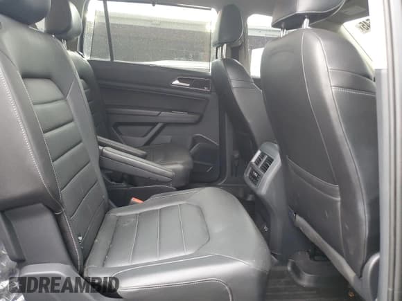 ✅ 2018 Volkswagen Atlas SEL Premium • VIN: 1V2NR2CA0JC557128 • Lot: 49422545. Listed on Copart with 90,483 mi. Free auction sales archive from the USA and detailed vehicle history report at DreamBid. Image 10.