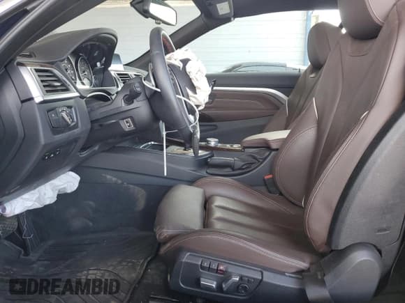 ✅ 2020 BMW 4 Series 430i • VIN: WBA4Z1C07L5R02349 • Lot: 53902175. Wystawiony na Copart z przebiegiem 14 919 mil. Bezpłatny archiwum sprzedaży aukcyjnych z USA i szczegółowy raport historii pojazdu na DreamBid. Zdjęcie 7.