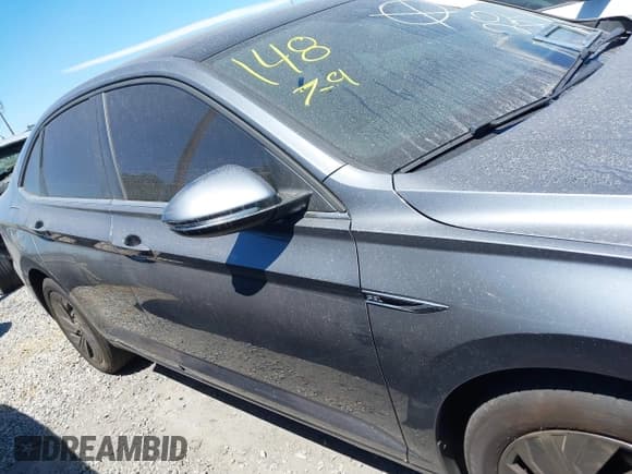 ✅ 2019 Volkswagen Jetta SEL Premium • VIN: 3VWG57BU1KM133467 • Lot: 42412301. Listed on IAAI with 62,604 mi. Free auction sales archive from the USA and detailed vehicle history report at DreamBid. Image 14.