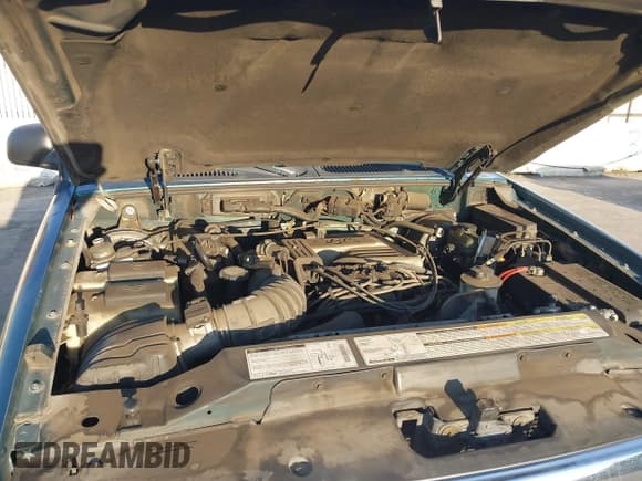 ✅ 1998 Mercury Mountaineer • VIN: 4M2ZU52P5WUJ27535 • Lot: 43847434. Listed on IAAI with 186,479 mi. Free auction sales archive from the USA and detailed vehicle history report at DreamBid. Image 10.