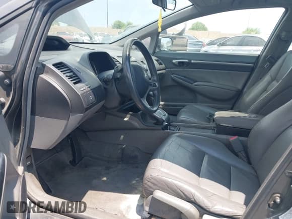 ✅ 2011 Honda Civic EX-L • VIN: 2HGFA1F97BH503866 • Lot: 42766007. Listed on IAAI with 127,423 mi. Free auction sales archive from the USA and detailed vehicle history report at DreamBid. Image 5.