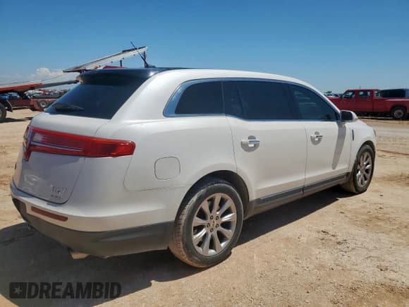 ✅ 2013 Lincoln MKT EcoBoost • VIN: 2LMHJ5AT4DBL53884 • Лот: 62210535. Опубликован ранее на Copart с пробегом 126 409 миль. Бесплатный доступ к архиву аукционных продаж из США и подробный отчёт об истории автомобиля на DreamBid. Изображение 3.