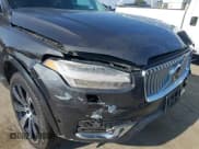 ✅ 2024 Volvo XC90 Plus Bright Theme • VIN: YV4L12PE1R1235535 • Lot: 43001762. Listed on IAAI with 19,682 mi. Free auction sales archive from the USA and detailed vehicle history report at DreamBid. Image 6.