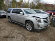 ✅ 2017 Cadillac Escalade ESV Premium Luxury • VIN: 1GYS4JKJXHR166892 • Lot: 90356335. Wystawiony na Copart z przebiegiem 202 099 mil. Bezpłatny archiwum sprzedaży aukcyjnych z USA i szczegółowy raport historii pojazdu na DreamBid. Zdjęcie 4.