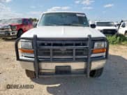 ✅ 1996 Ford F-250 • VIN: 1FTHX26H2TEB50917 • Lot: 63067865. Wystawiony na Copart z przebiegiem 284 378 mil. Bezpłatny archiwum sprzedaży aukcyjnych z USA i szczegółowy raport historii pojazdu na DreamBid. Zdjęcie 5.