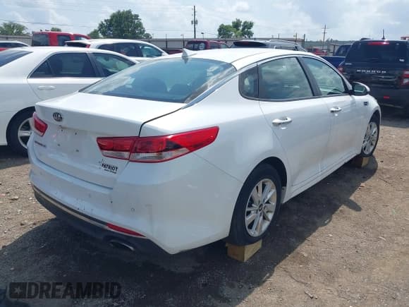 ✅ 2018 Kia Optima LX • VIN: 5XXGT4L30JG235372 • Lot: 42746417. Listed on IAAI with Not provided. Free auction sales archive from the USA and detailed vehicle history report at DreamBid. Image 4.