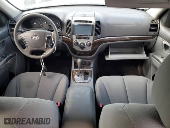 2010 Hyundai Santa Fe GLS с VIN 5NMSG3AB0AH401734, выставлен на аукционе Copart как лот 73929374 с пробегом Не указан миль и На запчасти • Non repairable. История ставок и продаж доступна на DreamBid. Изображение 8.