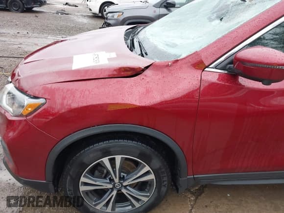 ✅ 2019 Nissan Rogue S • VIN: 5N1AT2MV9KC826209 • Lot: 43752339. Wystawiony na IAAI z przebiegiem 33 467 mil. Bezpłatny archiwum sprzedaży aukcyjnych z USA i szczegółowy raport historii pojazdu na DreamBid. Zdjęcie 18.