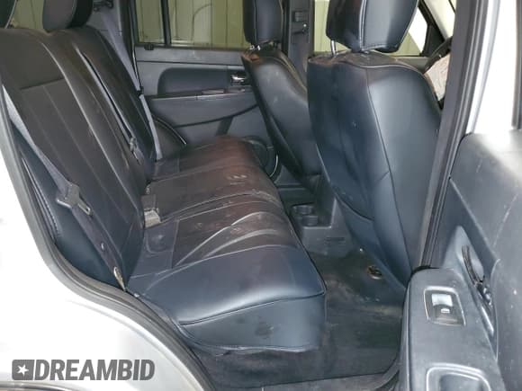 ✅ 2010 Jeep Liberty Sport • VIN: 1J4PN2GK7AW114217 • Lot: 86994205. Listed on Copart with 128,388 mi. Free auction sales archive from the USA and detailed vehicle history report at DreamBid. Image 11.