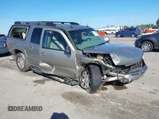 ✅ 2003 Chevrolet Suburban LT • VIN: 3GNFK16Z83G288048 • Лот: 40486507. Опубликован ранее на IAAI с пробегом 274 663 миль. Бесплатный доступ к архиву аукционных продаж из США и подробный отчёт об истории автомобиля на DreamBid. Изображение 1.