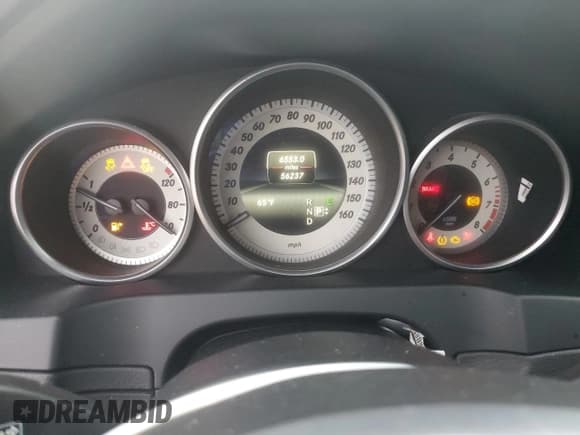 ✅ 2015 Mercedes-Benz E 400 • VIN: WDDKK6FF0FF305351 • Лот: 70152895. Опубликован ранее на Copart с пробегом 56 237 миль. Бесплатный доступ к архиву аукционных продаж из США и подробный отчёт об истории автомобиля на DreamBid. Изображение 9.