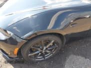 ✅ 2016 Mazda MX-5 Miata Club • VIN: JM1NDAC78G0107526 • Lot: 43130799. Wystawiony na IAAI z przebiegiem 74 966 mil. Bezpłatny archiwum sprzedaży aukcyjnych z USA i szczegółowy raport historii pojazdu na DreamBid. Zdjęcie 17.