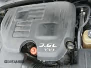 ✅ 2015 Dodge Charger SE • VIN: 2C3CDXBG9FH858371 • Lot: 43546020. Wystawiony na IAAI z przebiegiem 332 779 mil. Bezpłatny archiwum sprzedaży aukcyjnych z USA i szczegółowy raport historii pojazdu na DreamBid. Zdjęcie 22.