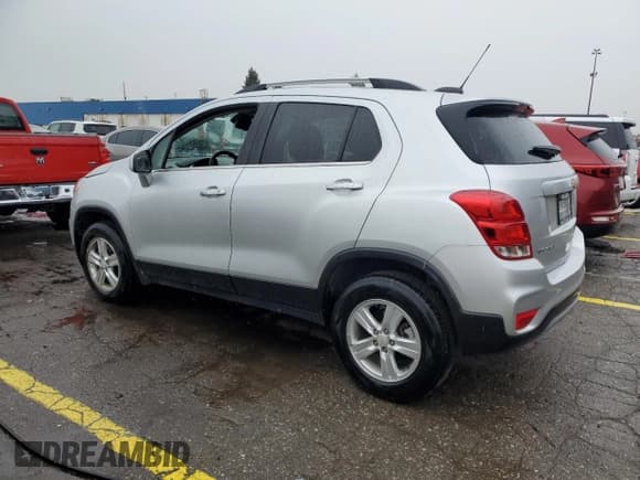 ✅ 2020 Chevrolet Trax LT • VIN: KL7CJPSBXLB029030 • Lot: 90669965. Wystawiony na Copart z przebiegiem 47 433 mil. Bezpłatny archiwum sprzedaży aukcyjnych z USA i szczegółowy raport historii pojazdu na DreamBid. Zdjęcie 2.