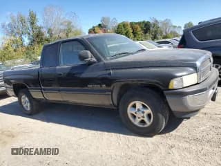 ✅ 2001 Dodge 1500 • VIN: 3B7HC13Y31G199091 • Лот: 74186904. Опубликован ранее на Copart с пробегом 140 674 миль. Бесплатный доступ к архиву аукционных продаж из США и подробный отчёт об истории автомобиля на DreamBid. Изображение 4.