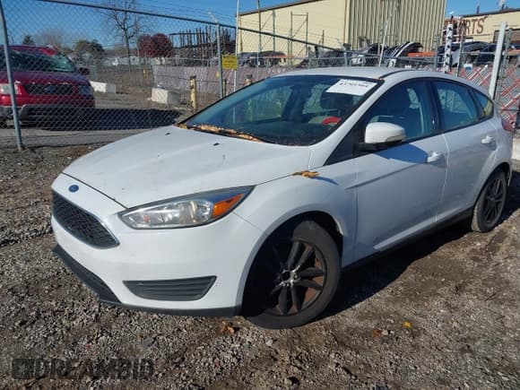 ✅ 2017 Ford Focus SE • VIN: 1FADP3K24HL259538 • Lot: 43701564. Wystawiony na IAAI z przebiegiem 184 903 mil. Bezpłatny archiwum sprzedaży aukcyjnych z USA i szczegółowy raport historii pojazdu na DreamBid. Zdjęcie 2.