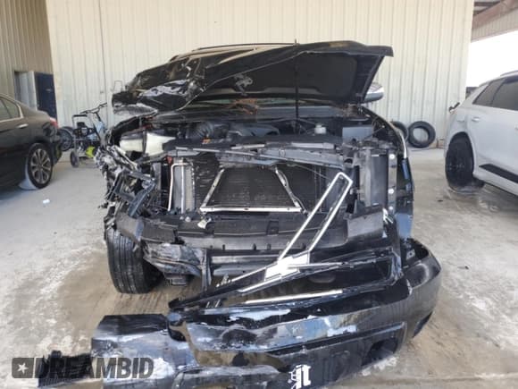 ✅ 2013 Chevrolet Suburban LTZ • VIN: 1GNSCKE00DR188905 • Lot: 46224845. Wystawiony na Copart z przebiegiem 212 260 mil. Bezpłatny archiwum sprzedaży aukcyjnych z USA i szczegółowy raport historii pojazdu na DreamBid. Zdjęcie 5.