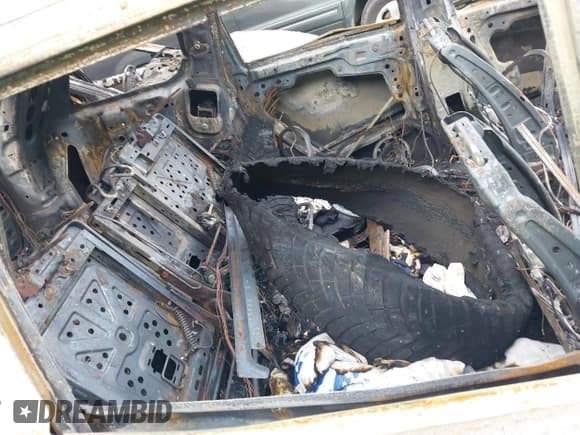 ✅ 2014 Jeep Grand Cherokee Limited • VIN: 1C4RJFBG0EC522893 • Lot: 43237436. Listed on IAAI with Not provided. Free auction sales archive from the USA and detailed vehicle history report at DreamBid. Image 8.