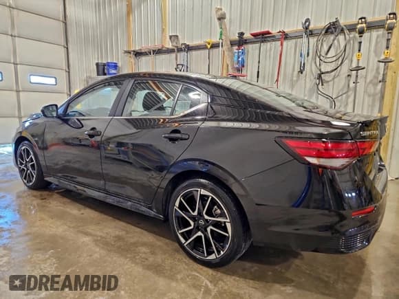 ✅ 2025 Nissan Sentra SR • VIN: 3N1AB8DV8SY329785 • Lot: 95860335. Listed on Copart with 10,260 mi. Free auction sales archive from the USA and detailed vehicle history report at DreamBid. Image 2.