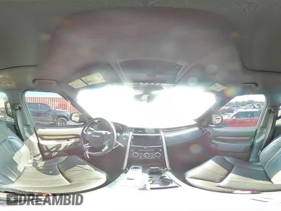 ✅ 2017 Land Rover Discovery HSE • VIN: SALRRBBK1HA024717 • Lot: 62001255. Wystawiony na Copart z przebiegiem 129 983 mil. Bezpłatny archiwum sprzedaży aukcyjnych z USA i szczegółowy raport historii pojazdu na DreamBid. Zdjęcie 16.