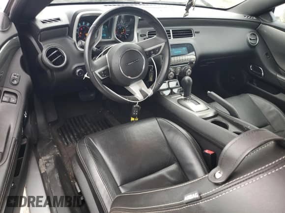 2010 Chevrolet Camaro 2LT с VIN 2G1FC1EV0A9223585, выставлен на аукционе Copart как лот 90347405 с пробегом 40 562 миль миль и Списание • Salvage title. История ставок и продаж доступна на DreamBid. Изображение 8.