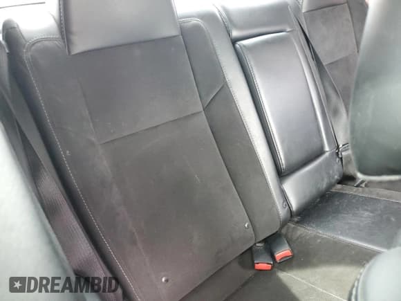 ✅ 2016 Dodge Challenger R/T Scat Pack • VIN: 2C3CDZFJ0GH358991 • Lot: 70459325. Wystawiony na Copart z przebiegiem 85 236 mil. Bezpłatny archiwum sprzedaży aukcyjnych z USA i szczegółowy raport historii pojazdu na DreamBid. Zdjęcie 10.