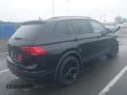 ✅ 2024 Volkswagen Tiguan SE R-Line Black • VIN: 3VV8B7AX4RM048758 • Lot: 42523725. Wystawiony na IAAI z przebiegiem 14 415 mil. Bezpłatny archiwum sprzedaży aukcyjnych z USA i szczegółowy raport historii pojazdu na DreamBid. Zdjęcie 4.