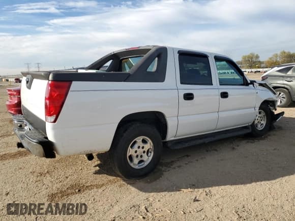 ✅ 2004 Chevrolet Avalanche Z66 • VIN: 3GNEC12T24G146659 • Lot: 89741135. Listed on Copart with 127,237 mi. Free auction sales archive from the USA and detailed vehicle history report at DreamBid. Image 3.