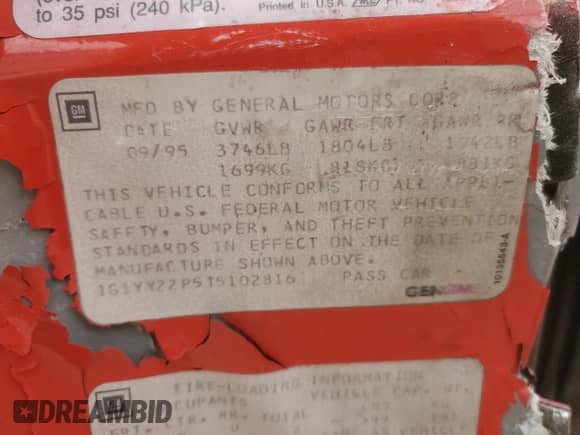 1996 Chevrolet Corvette z VIN 1G1YY22P5T5102816, wystawiony jako Copart lot #84458534 z przebiegiem 251 812 mil mil oraz Czysty tytuł • Clean title. Historia ofert i sprzedaży dostępna na DreamBid. Obrazek 12.