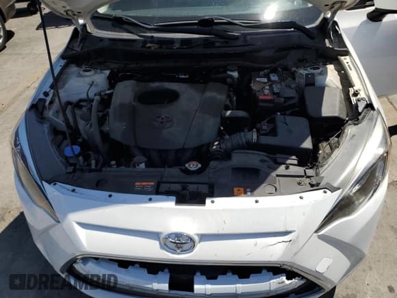 ✅ 2017 Toyota Yaris • VIN: 3MYDLBYV8HY155094 • Lot: 62736935. Listed on Copart with 79,480 mi. Free auction sales archive from the USA and detailed vehicle history report at DreamBid. Image 11.