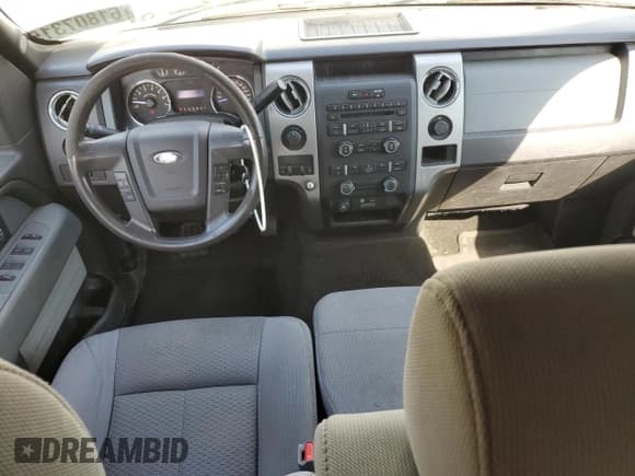 ✅ 2012 Ford F-150 XL • VIN: 1FTVX1ET0CKD54930 • Lot: 61807315. Wystawiony na Copart z przebiegiem 240 912 mil. Bezpłatny archiwum sprzedaży aukcyjnych z USA i szczegółowy raport historii pojazdu na DreamBid. Zdjęcie 8.