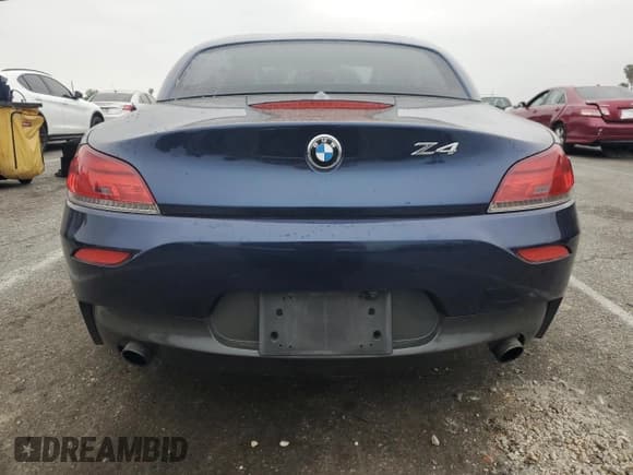 ✅ 2012 BMW Z4 sDrive35i • VIN: WBALM7C56CE384825 • Lot: 53083945. Wystawiony na Copart z przebiegiem 87 474 mil. Bezpłatny archiwum sprzedaży aukcyjnych z USA i szczegółowy raport historii pojazdu na DreamBid. Zdjęcie 6.