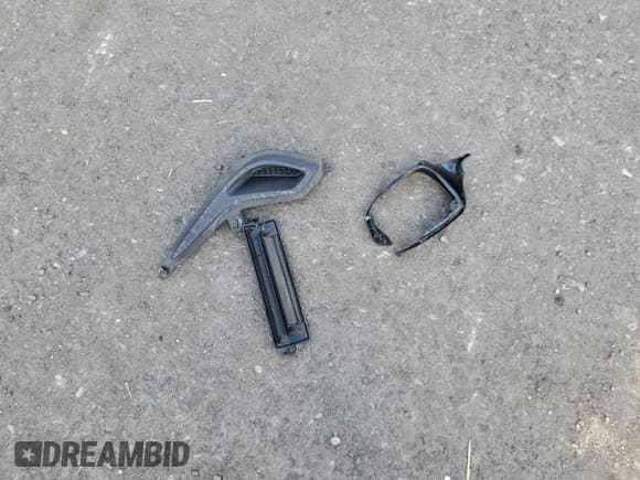 ✅ 2013 Hyundai Accent GS • VIN: KMHCT5AE6DU120939 • Lot: 90658205. Listed on Copart with 103,923 mi. Free auction sales archive from the USA and detailed vehicle history report at DreamBid. Image 12.