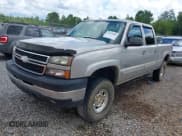 ✅ 2006 Chevrolet Silverado 2500HD LT3 • VIN: 1GCHK23D36F183312 • Лот: 42764583. Опубликован ранее на IAAI с пробегом 233 413 миль. Бесплатный доступ к архиву аукционных продаж из США и подробный отчёт об истории автомобиля на DreamBid. Изображение 18.