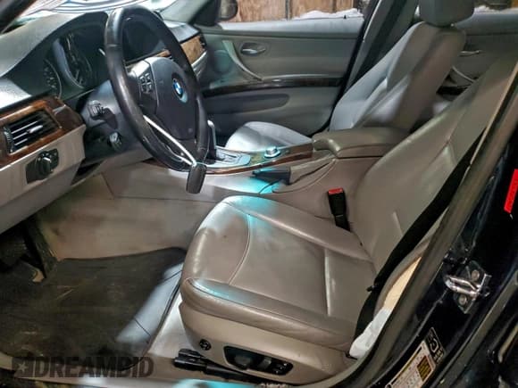 ✅ 2006 BMW 3 Series 325i • VIN: WBAVB13546KX49942 • Lot: 95323925. Listed on Copart with 133,012 mi. Free auction sales archive from the USA and detailed vehicle history report at DreamBid. Image 7.