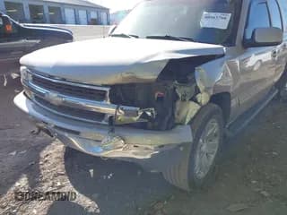✅ 2005 Chevrolet Suburban LT • VIN: 3GNFK16Z85G187465 • Лот: 41875358. Опубликован ранее на IAAI с пробегом 206 370 миль. Бесплатный доступ к архиву аукционных продаж из США и подробный отчёт об истории автомобиля на DreamBid. Изображение 6.