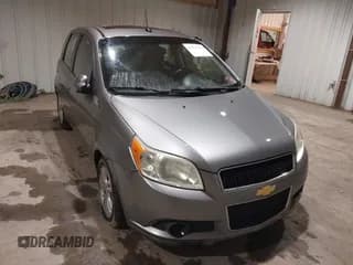 ✅ 2009 Chevrolet Aveo 1LT • VIN: KL1TD66E09B663679 • Lot: 41911920. Wystawiony na IAAI z przebiegiem 69 579 mil. Bezpłatny archiwum sprzedaży aukcyjnych z USA i szczegółowy raport historii pojazdu na DreamBid. Zdjęcie 1.